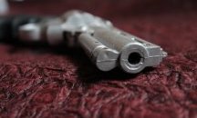 Иззеха незаконно оръжие и боеприпаси от частен дом