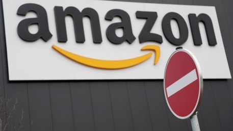 Amazon закрива платформата си за продажби в Китай