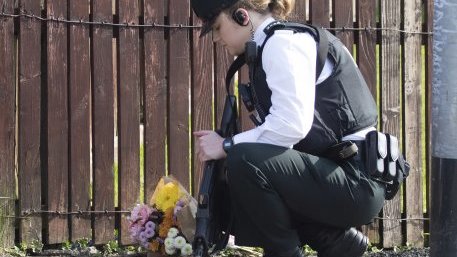Двама арестувани за убийството на северноирландската журналистка