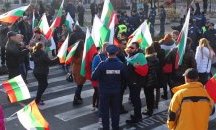 Недоволни жители блокираха пътя за Маказа