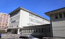 Столичният инспекторат глоби дванадесетокласници, драскали по стена на сграда