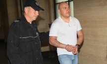 Отложиха делото срещу похитителя на банковите служителки в Сливен