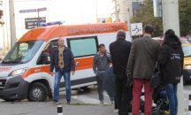 Кола блъсна тригодишно дете на пешеходна пътека в София