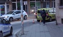 Таксиметров шофьор от Лом се оказа муле на румънски ало-измамници