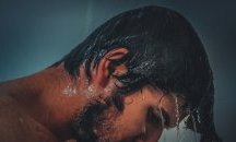 Най-горещата сексуална фантазия на британците е секс под душа, според проучване
