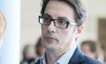 Пендаровски: Дайте шанс на Северна Македония, нито една кандидатка не е променяла името си преди