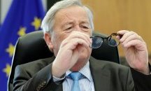 Жан-Клод Юнкер съкрати ваканцията си, ще го оперират по спешност