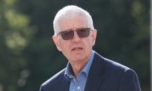 Бившият енергиен министър Румен Овчаров застава пред съда за "Мини Бобов дол"