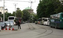 Автобуси с протоколи чакат в столицата, напрежение в РИК из страната