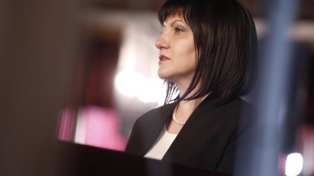 Караянчева: България не е „дъното на Европа”