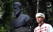 Прекланяме се пред Христо Ботев и загиналите за България