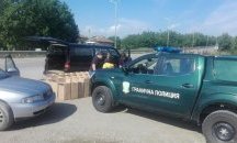 Задържаха микробус с 10 500 кутии цигари без бандерол