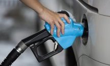 Петролът падна под 60 долара за първи път от началото на годината