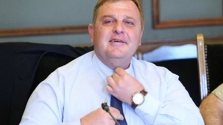 Каракачанов: Една техника е опасна най-вече тогава, когато не се поддържа