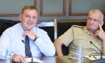Красимир Каракачанов отхвърля възможността руски специалисти да участват в ремонта на изтребителите Су-25