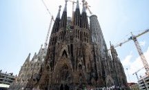 След 137 години Саграда Фамилия получи разрешение за строеж