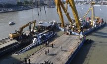 Извадиха потъналия в река Дунав туристически кораб и още четири тела