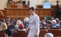 ГЕРБ: Нинова е амбициозен лидер - изпревари Радев за изборното законодателство