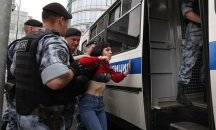 Арести на протест в защита на журналиста Иван Голунов, задържан е и Навални