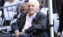 На 103-годишна възраст почина легендата в киното Кърк Дъглас