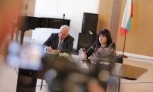 Цвета Караянчева: Младите българи в Москва да трупат опит и да се върнат в България, където имаме нужда тях
