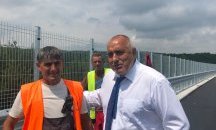 Бойко Борисов и Николай Нанков провериха ремонтните дейности по АМ „Тракия“