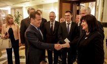 Медведев към Караянчева: "Росатом" ще се включи в избора на инвеститор в АЕЦ "Белене"