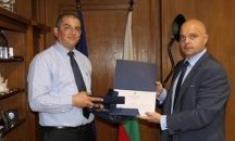 Главният секретар на МВР награди израелския офицер за връзка