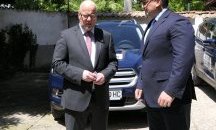 Немската полиция подари два автомобила на МВР