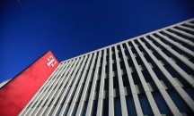Deutsche Telekom съкращава хиляди работни места и редица търговски обекти