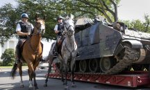 САЩ отбелязва Деня на независимостта с военен парад
