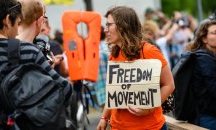 Хиляди протестираха в Германия в подкрепа на мигрантите