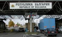 Външно министерство: Ситуацията по границите се променя всяка минута, не пътувайте