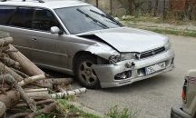 Крадена кола се вряза в магазин край Кочериново