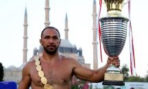 Али Гюрбюз стана "главен пехливан" на мазните борби в Одрин