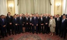 Гръцкото правителство положи клетва