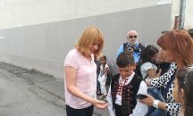 Йорданка Фандъкова инспектира изграждането на физкултурен салон в столично училище