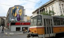 Нови графити красят центъра на София