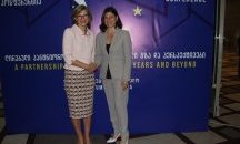 Екатерина Захариева се срещна в Батуми с президента и премиера на Грузия