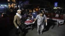 Бомба в джамия в Афганистан уби 28 души