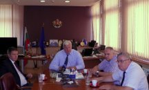 Превозвачи разговаряха с областния управител за заплахата Пловдив да остане без градски транспорт