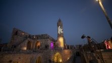 Кулата на Давид ,Йерусалим. Кулата на Давид – традиционно място за провеждане на градски празници, панаири народни занаяти, концерти.