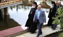 Колко струват маратонките на Владимир Путин?