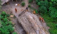 Заснеха изолирано племе в амазонската джунгла