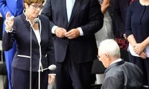 Анегрет Крамп-Каренбауер положи клетва като министър на отбраната на Германия