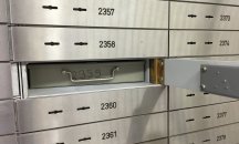 На първо четене: Забраняват анонимните банкови сейфове