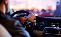 Какви са ползите и рисковете при шофирането на тъмно