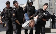 Полицията в Москва задържа 317 души за неразрешен протест