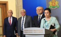 В 20-километрова зона около свинекомплексите ще бъдат ликвидирани стопанствата от тип "заден двор"