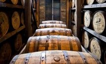 Продадоха на търг бутилка уиски за 23 000 евро